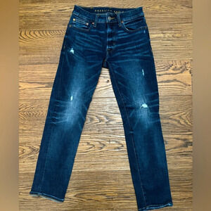 American Eagle Distressed Slim Straight Jean size 29 x 30